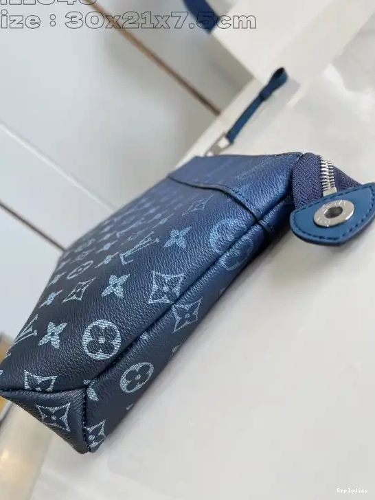 Cheap SOUPLE-30*21*7.5CM LOUIS VOYAGE POCHETTE VUITTON 0629